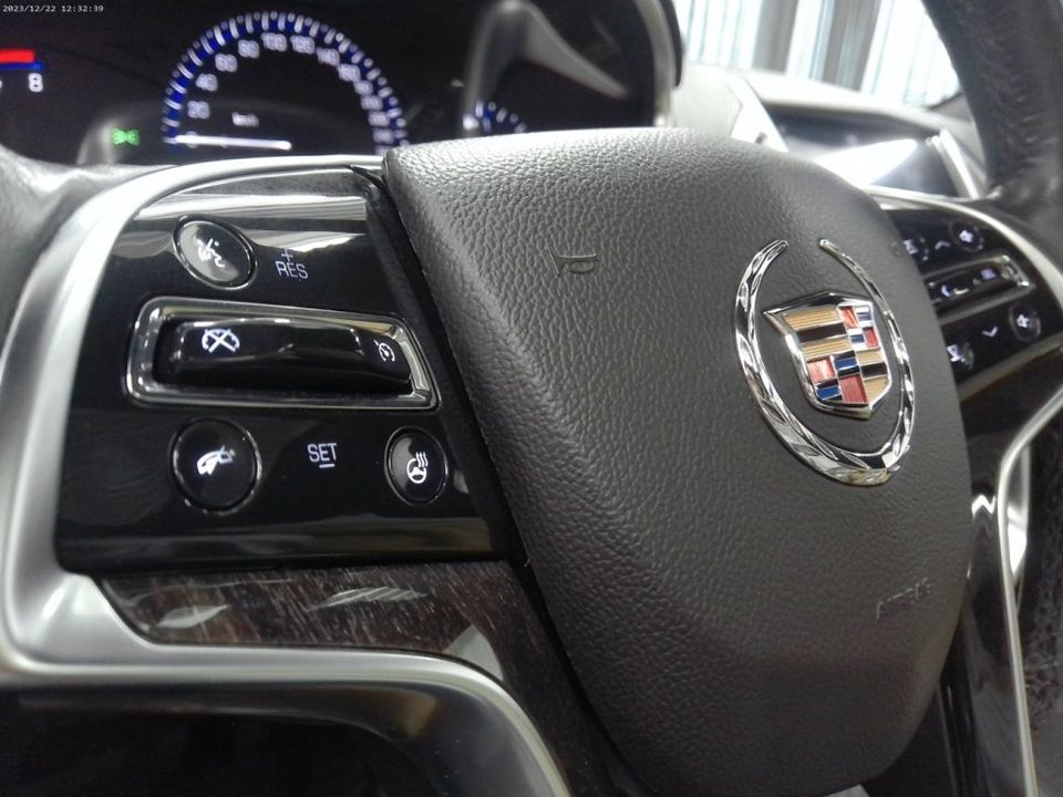 Cadillac SRX 2014 - Image 17