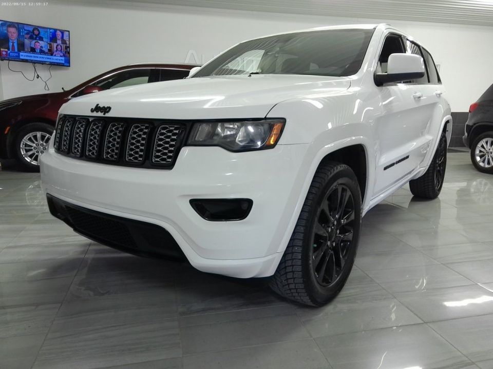 Jeep Grand Cherokee 2021 - Image 1