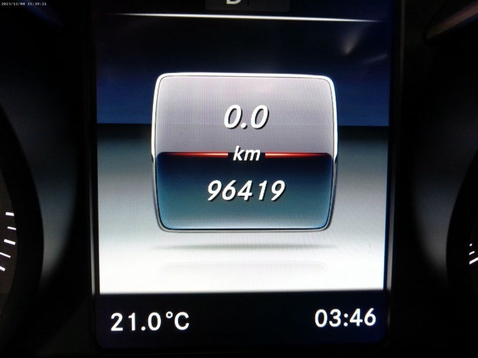 Mercedes-Benz C-Class 2018 - Image 14