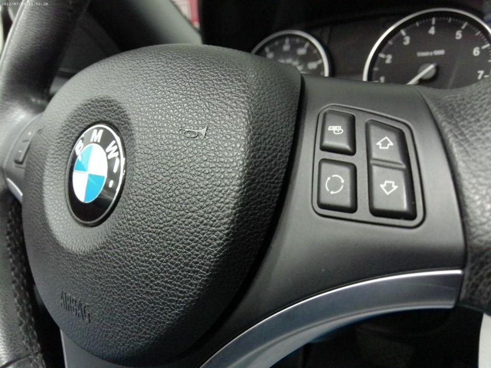 BMW Serie 1 2009 - Image 16