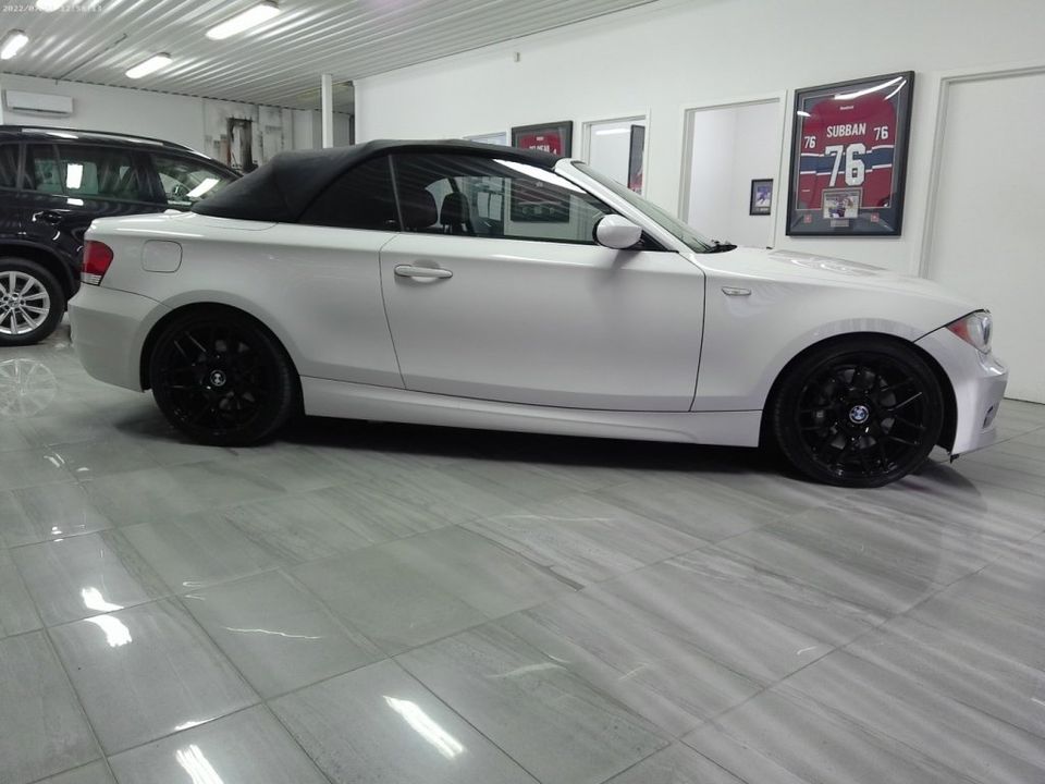 BMW Serie 1 2009 - Image 18
