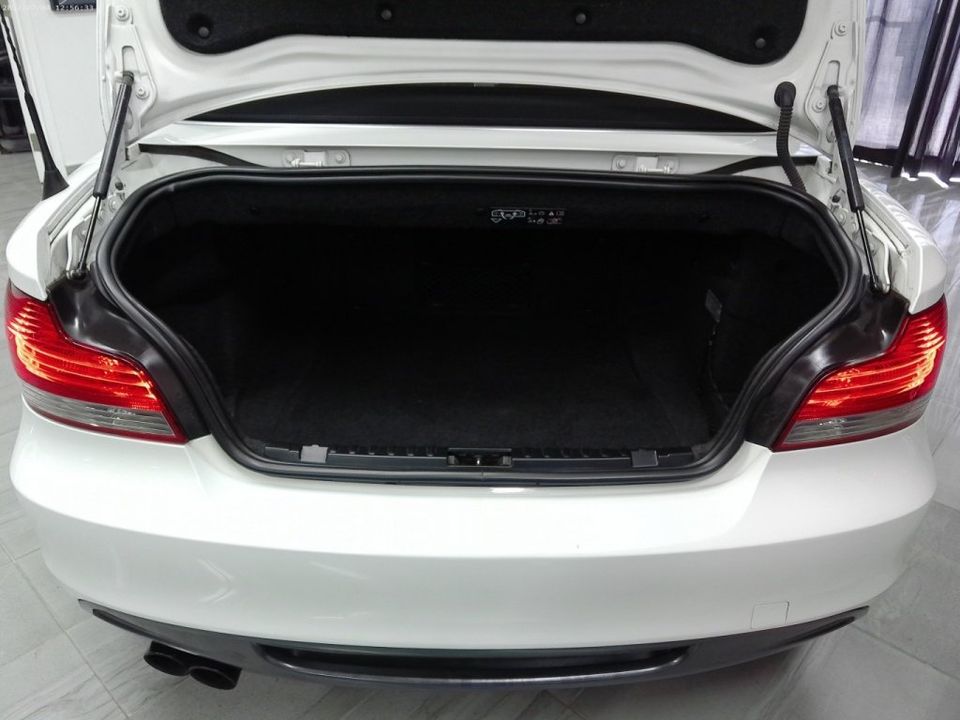BMW Serie 1 2009 - Image 20