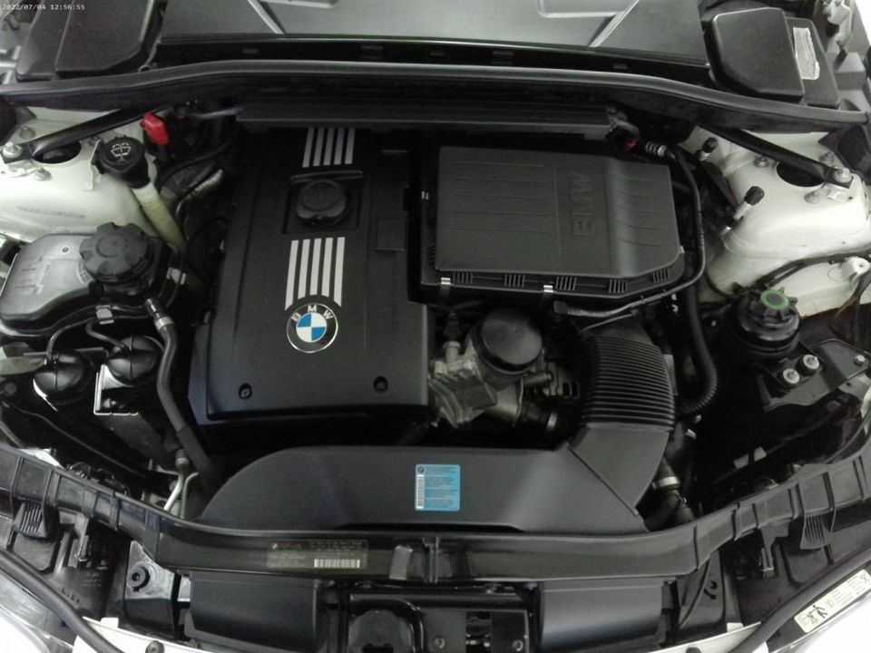BMW Serie 1 2009 - Image 21