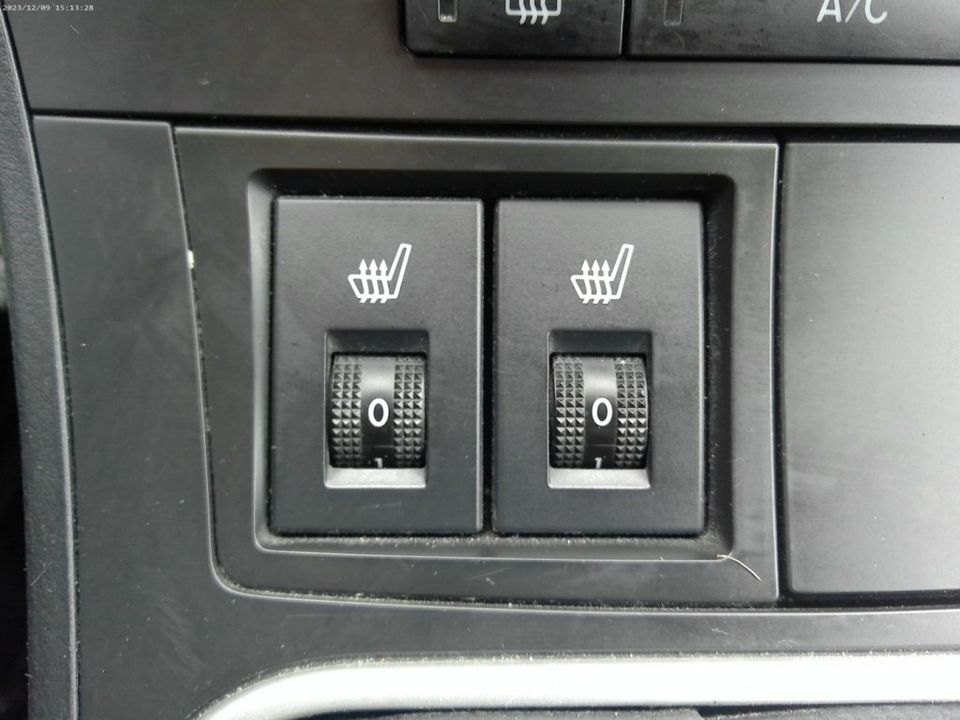 Mazda Mazda3 2013 - Image 12